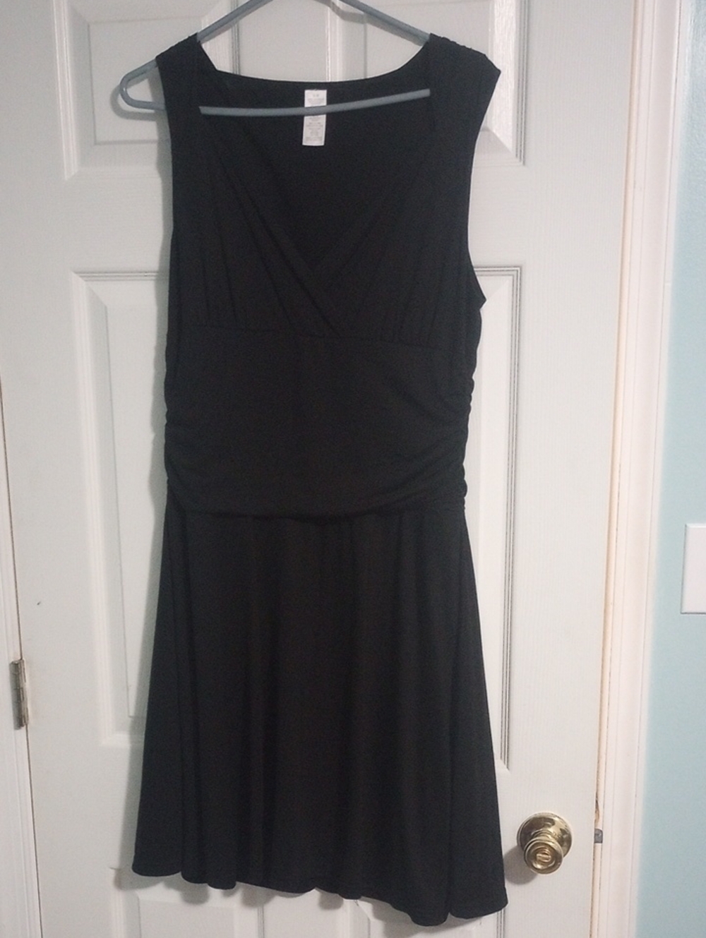 Classic Black Sleeveless Women’s Dress